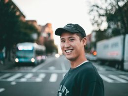 how-to-launch-your-career-in-commodities-trading-man-smiling-nyc